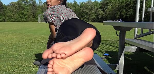  Lucy&039;s African-American Candid College African American Feet Toes & Soles 4K Preview